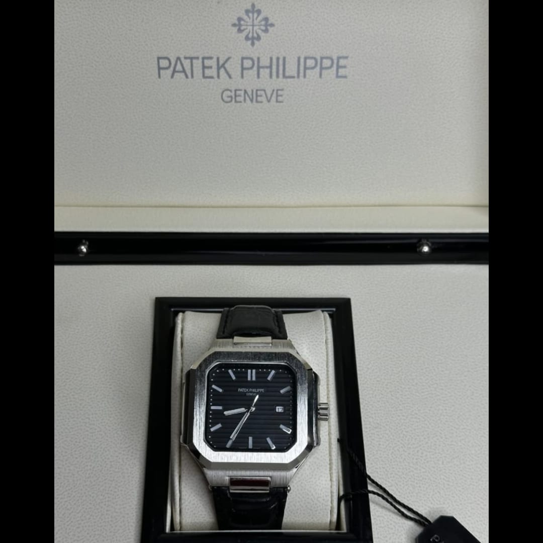 Patek Philippe Cubitus Watch – Luxury Square Case with Elegant Design