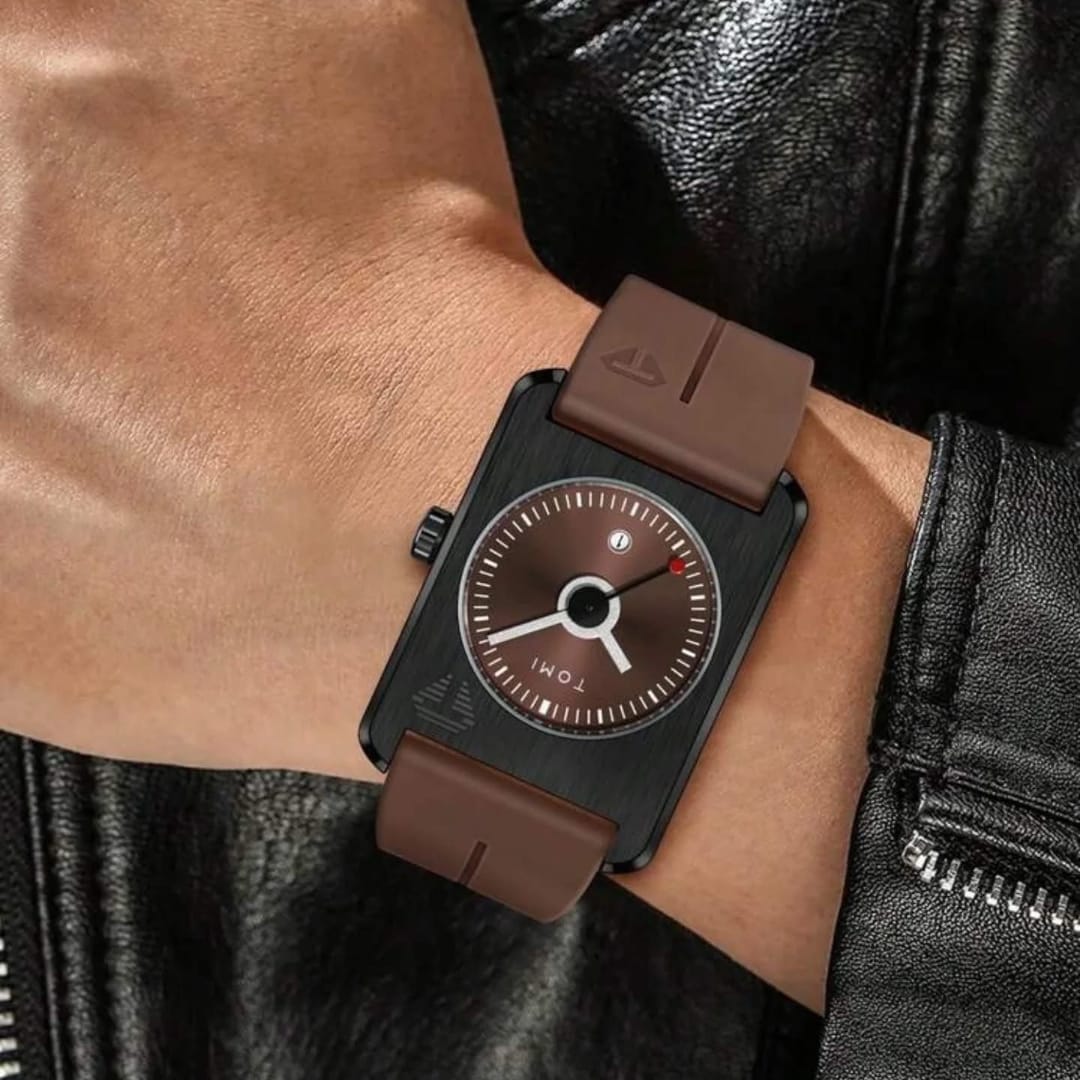 Tomi T-022 Tank Model Men’s Quartz Watch - Classic Square Dial