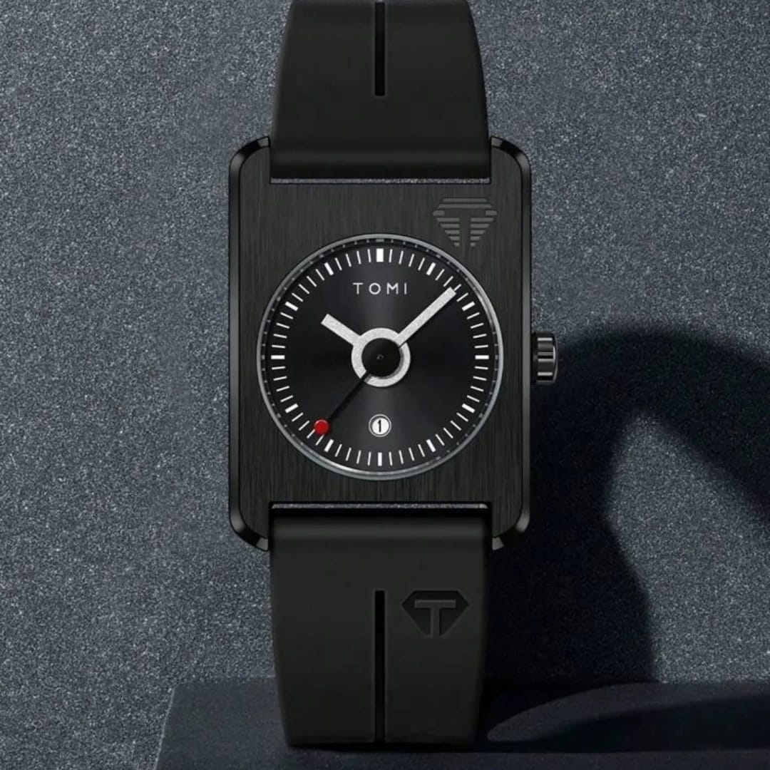 Tomi T-022 Tank Model Men’s Quartz Watch - Classic Square Dial